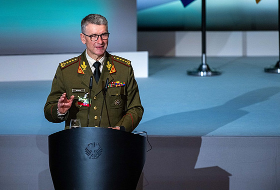 Náelník Generálního tábu Ozbrojených sil Litevské republiky generál...