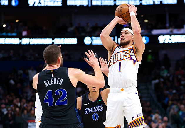 Booker dal v NBA za Phoenix 46 bodů, uspěly Minnesota i Oklahoma City