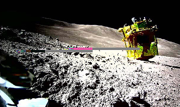 Modul SLIM se na Měsíci probral k životu. Podařilo se obnovit nabíjení soláry