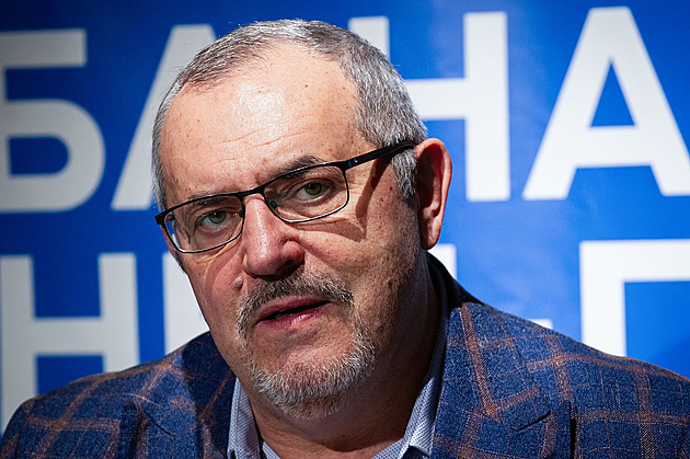 „Doufám, že zůstanu živ.“ Ruský opozičník Naděždin oznámil odstoupení z kampaně