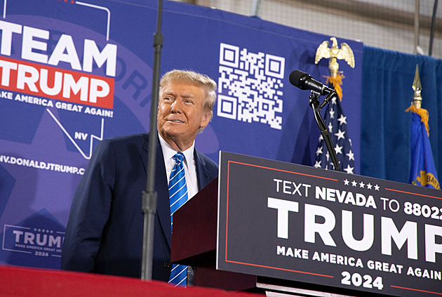 Sveze se Donald Trump na migrační vlně až do Bílého domu?