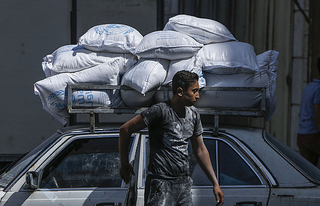 Izrael už nebude vpouštět potravinové konvoje UNRWA na sever Gazy, tvrdí šéf úřadu