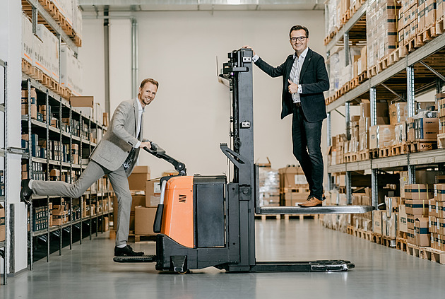 Míchačky, družice i léčba erekce. Dodávají pohony, kde je třeba, a daří se jim