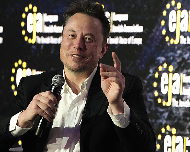 Nikomu ani dolar. Musk vyloučil podporu kandidátů na prezidenta USA