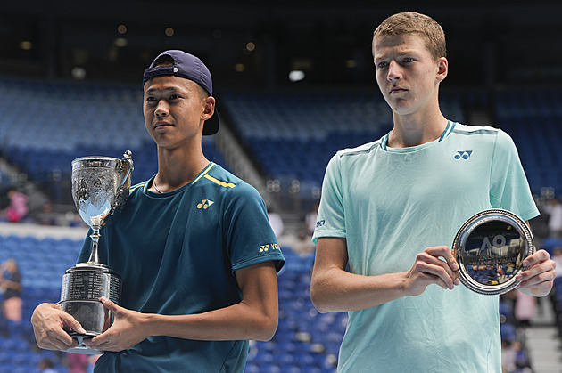 Kumstát na Australian Open prohrál finále juniorů, Japonec Sakamoto duel otočil