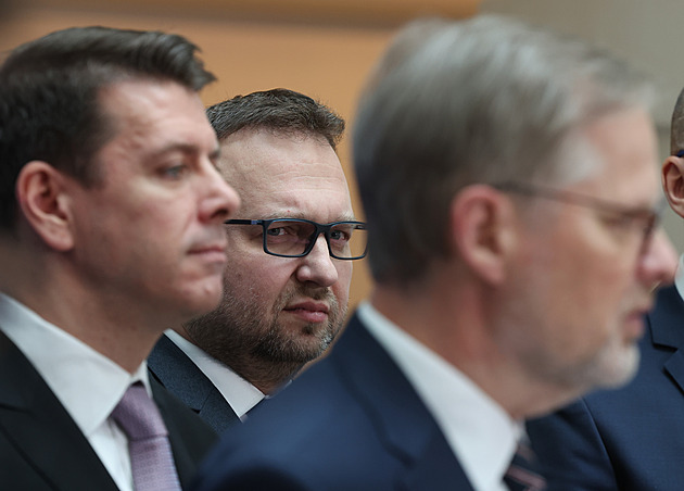 Lidovci rozhodují o sjezdu. Čeká se, zda Jurečka poví, že už nebude kandidovat