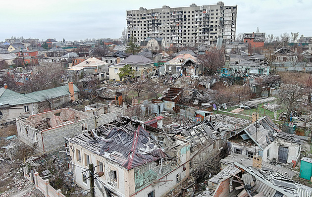 Na Ukrajině je poničeno přes 210 tisíc budov. Donbas a Mariupol utrpěl nejvíc