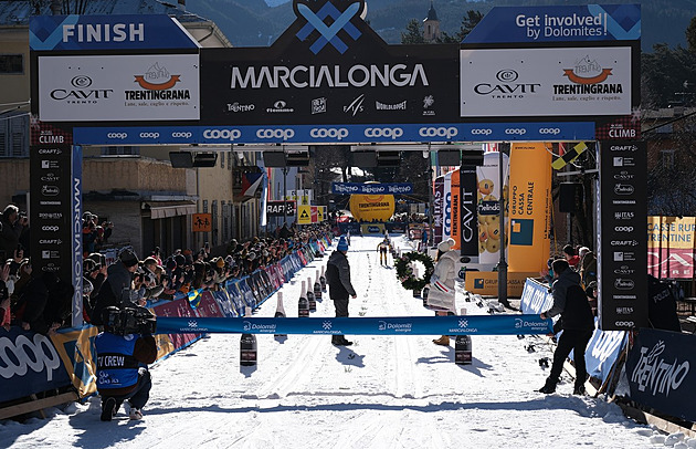 Při vytrvalostním běžkařském závodě Marcialonga v Itálii zemřel muž z Česka