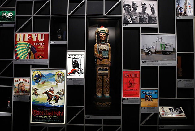 Indiáni musí pryč. Americká muzea ruší expozice o původních obyvatelích