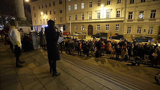 Případ Anička u Ústavního soudu. Znásilňovaná otčímův trest nezvrátí