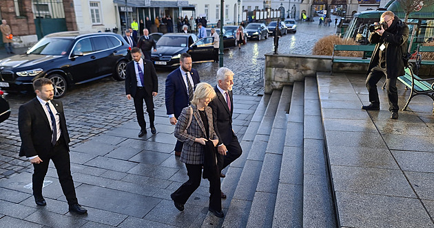 Prezident zahájil návštěvu Plzeňského kraje v pivovaru, primátor setkání odmítl