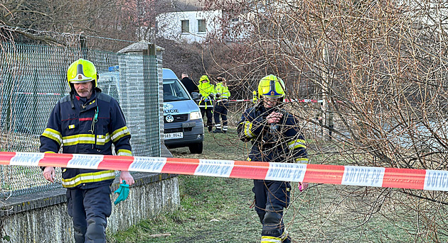U Kyjského rybníka ležel mrtvý muž. Policie případ vyšetřuje jako vraždu
