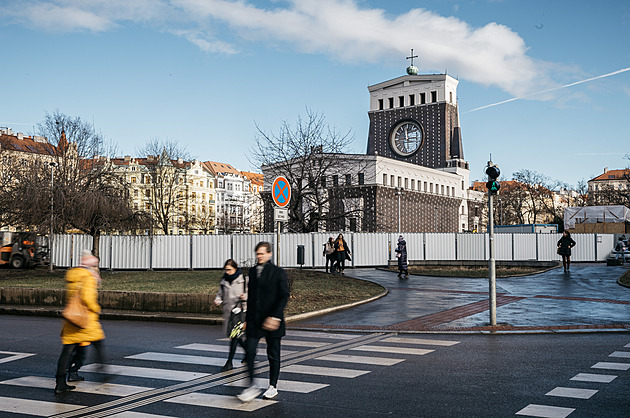 Praha zahájila rekonstrukci náměstí Jiřího z Poděbrad, potrvá necelé tři roky