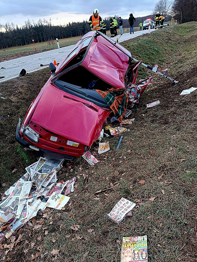 U Vranína se srazila ti osobní auta.