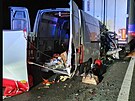 Následky nehody dodávky a kamionu na 208. kilometru dálnice D1 u Brna smrem na...