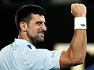 Srb Novak Djokovi slaví postup do tvrtfinále Australian Open.