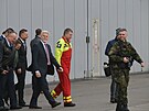 Prezident Petr Pavel navtívil základnu Letecké záchranné sluby Armády R na...