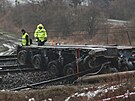 U Karvin se stetl vlak s kamionem. Strojvedouc srku nepeil. (24. ledna...