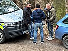 Praská policie v Kunraticích pátrala po neznámém pachateli, který v lese...