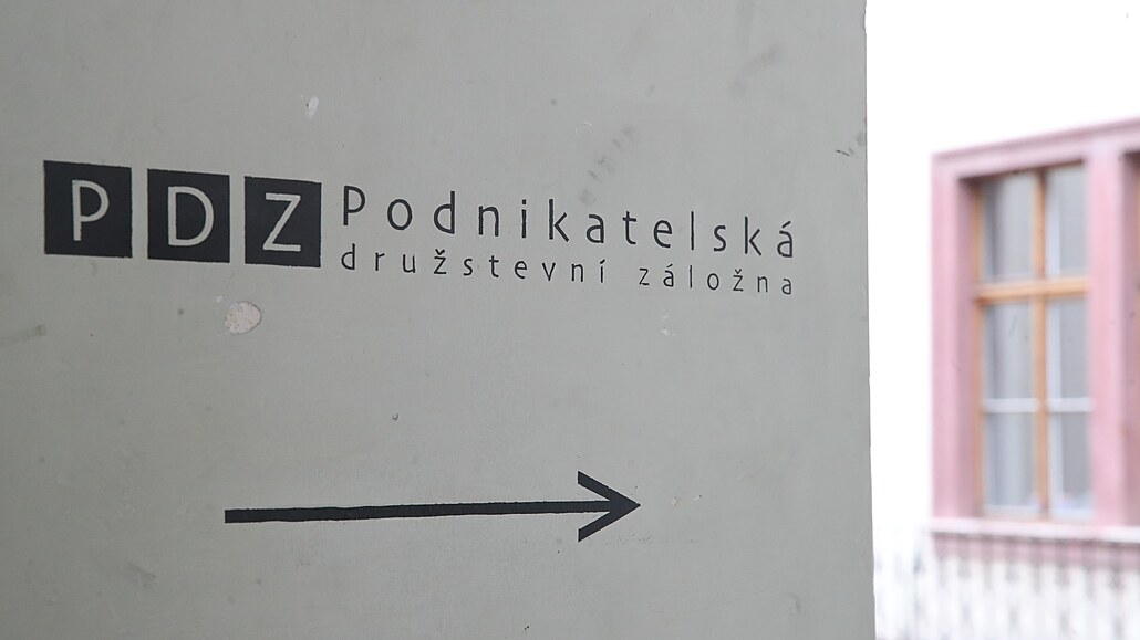 Policie pátrala po dev�ta�ty�icetiletém Robertu Zelenkovi.
