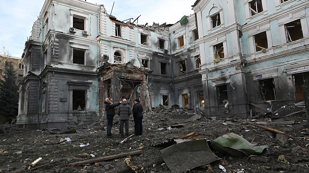 Budova v Charkov zniená ruským ostelováním (24. ledna 2024)