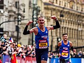 Patrik Vebr, eský vítz loského praského RunCzech plmaratonu. Tra dlouhou...