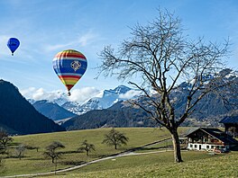 44. mezinárodní festival horkovzduných balón v Chateau-d'Oex (25. ledna 2023)