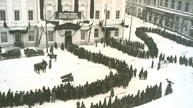 Poh�eb V. I. Lenina v Moskv� (leden 1924)