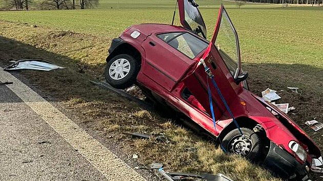 U Vran�na, na hlavn�m tahu z �esk�ch Bud�jovic do Jind�ichova Hradce, se srazila t�i osobn� auta.