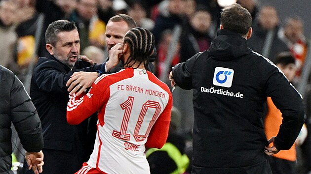 Merak mı yoksa tarihsel atılım mı?  Union Berlin futbolcuları geçici olarak bir kadının komutasında