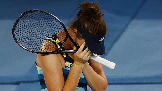 Linda Noskov se raduje z postupu do osmifinle Australian Open.
