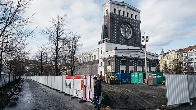 Rekonstrukce n�m�st� Ji��ho z Pod�brad za�ala. (24. ledna 2024)