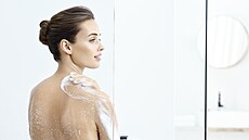 Sprchová emulze Eucerin poskytne suché, citlivé a podrá�d�né poko�ce optimální...