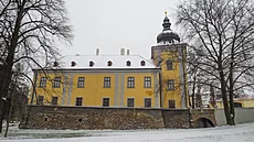 Areál zámku a Pytloun Zámecký Hotel Ct�nice u Prahy