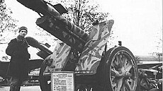 sIG 33 s nasazeným nadráovým demoliním granátem Stielgranate 42