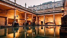 Bath: �ímské lázn�