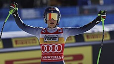 Italka Sofia Goggiaová slaví pr�b�né vedení sjezdu v domácí Cortin� d'Ampezzo