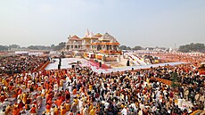 Slavnostní otevení velkého hinduistického chrámu vybudovaného na míst...