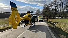 U tragické nehody u Vranína na T�ebo�sku zasahoval i vrtulník. Zran�nou...