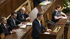 Projednávání zákona, který má umonit korespondenní volbu pro echy v...