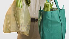 Zákaz igelitek v New Jersey zvý�ilo mno�ství spot�ebovaného igelitu skoro...