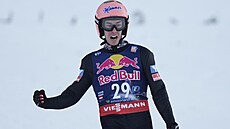 Rakuan Stefan Kraft slaví vítzství na mistrovství svta v letech na lyích.