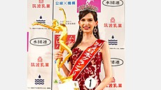 Karolina iinó pvodem z Ukrajiny se stala japonskou miss. (22. ledna 2024)