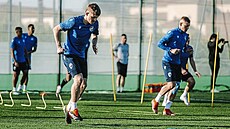 Slunce a teplo zp�íjem�uje fotbalist�m Viktorie Plze� zimní p�ípravu.