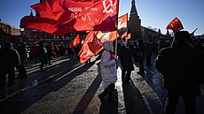 Nostalgití píznivci Vladimira Iljie Lenina se v nedli seli v ruském...