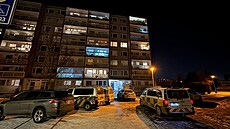 Pratí kriminalisté se zabývají okolnostmi úmrtí dvou lidí, kteí byli...