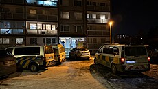 Pratí kriminalisté se zabývají okolnostmi úmrtí dvou lidí, kteí byli...