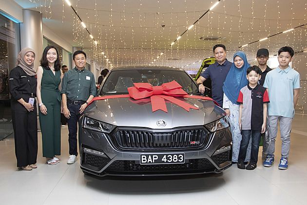 Autofotka týdne: Brunejský sultán si konečně může koupit škodovku