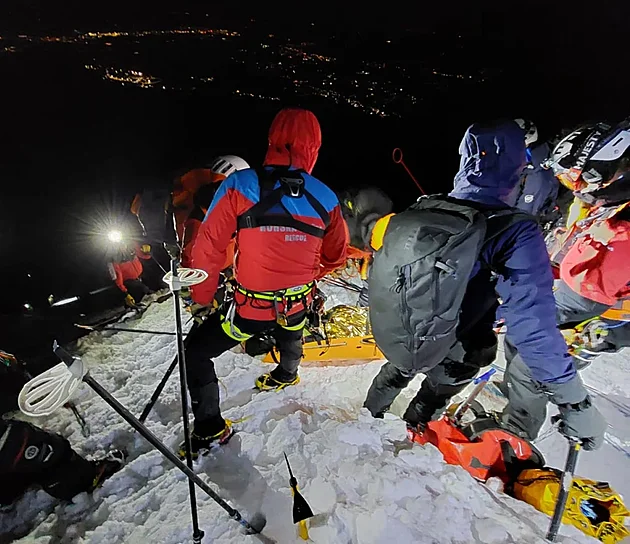 Polští turisté se z vrcholu Sněžky zřítili žlabem smrti. Padali devět set metrů