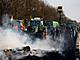 Belgit zemdlci blokuj svmi traktory dlnici A42. (29. ledna 2024)